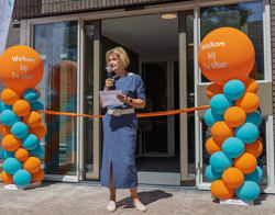 Oplevering woongebouw Vlierestraat met bewoners